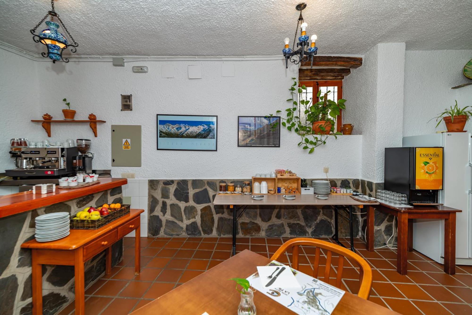 Hotel La Fragua I Тревелес Экстерьер фото