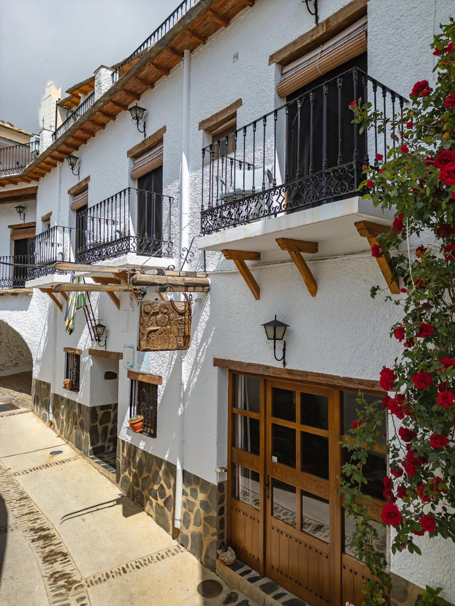 Hotel La Fragua I Тревелес Экстерьер фото