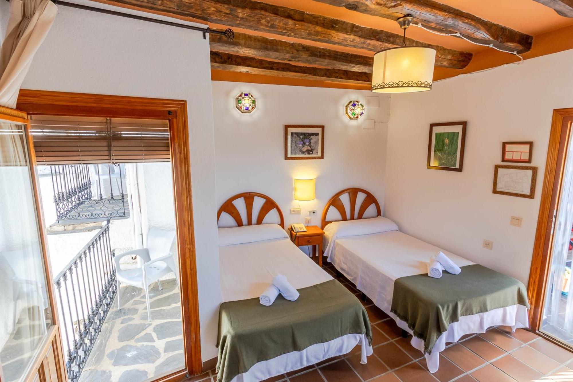 Hotel La Fragua I Тревелес Экстерьер фото