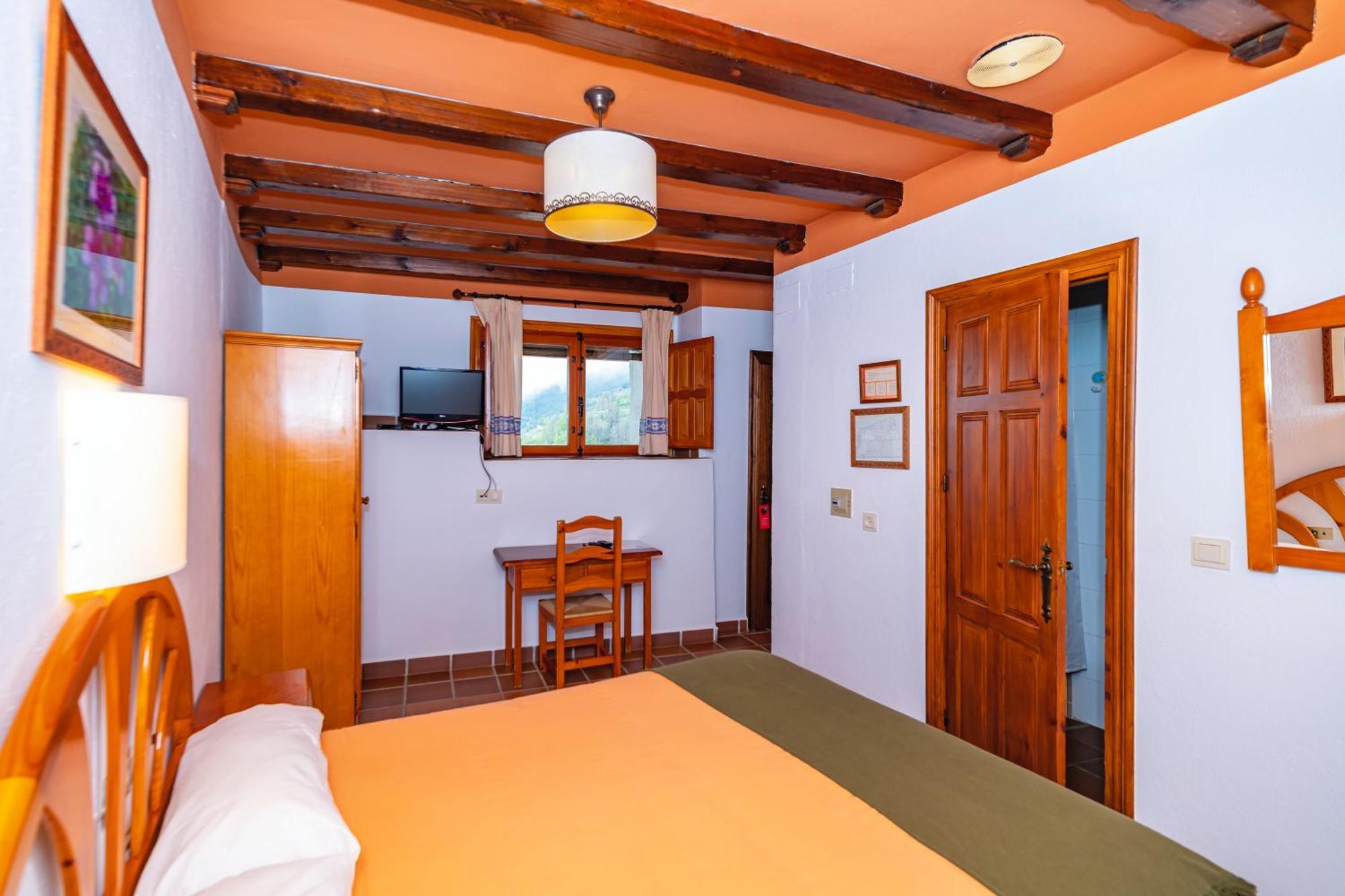 Hotel La Fragua I Тревелес Экстерьер фото