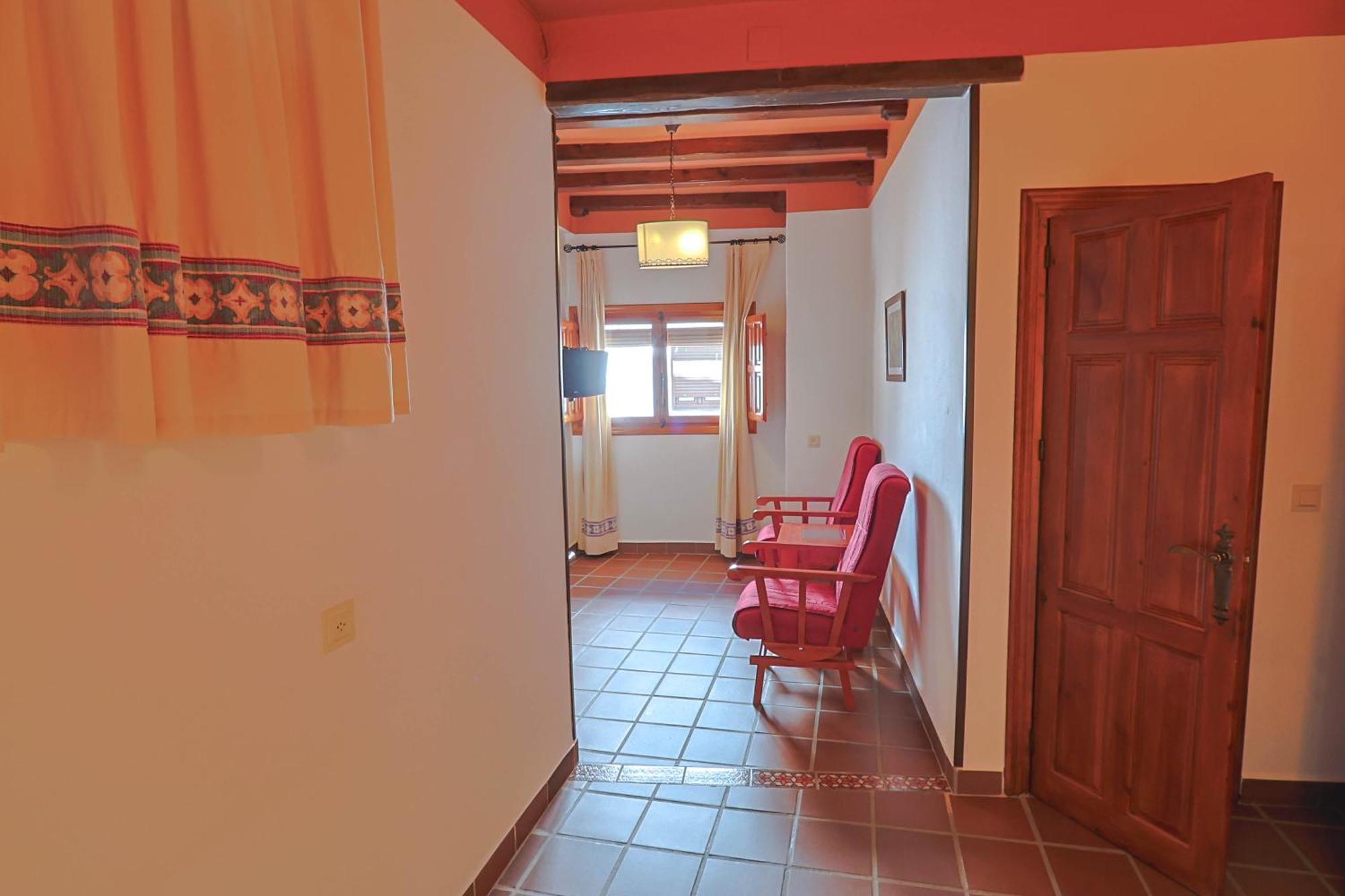 Hotel La Fragua I Тревелес Экстерьер фото